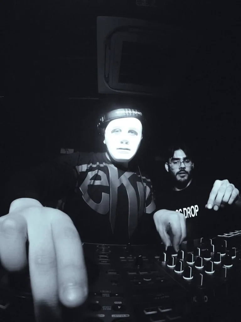 saveclip.app 627613352 17929078266196757 2432874638822689124 n